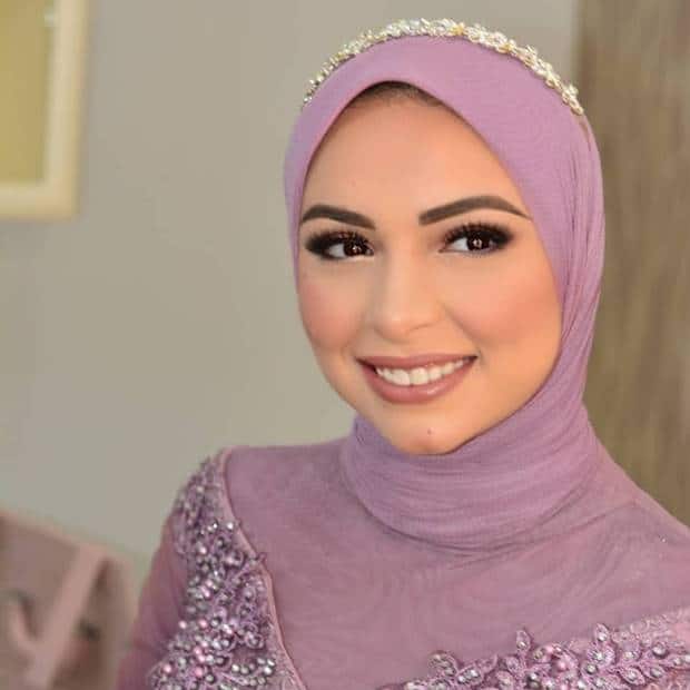 هبة لاشين خبيرة التجميل