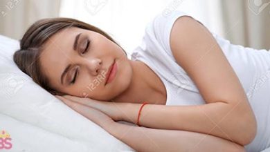 فوائد النوم للبشرة