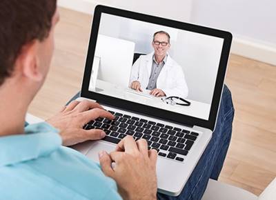 الاستشارات الطبية عبر الانترنت
