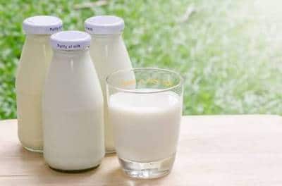 فوائد الحليب للبشرة