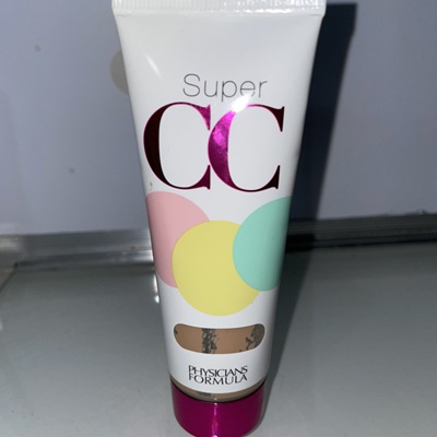 Super CC لتصحيح اللون والعناية من فيزيشنز فورميلا